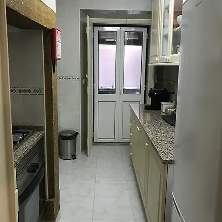 Affittacamere São Lázaro Bhuiyan Family Host Lisbona