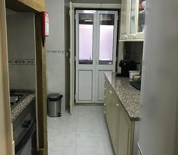 Guest house Sao Lazaro Bhuiyan Family Host Lisbon